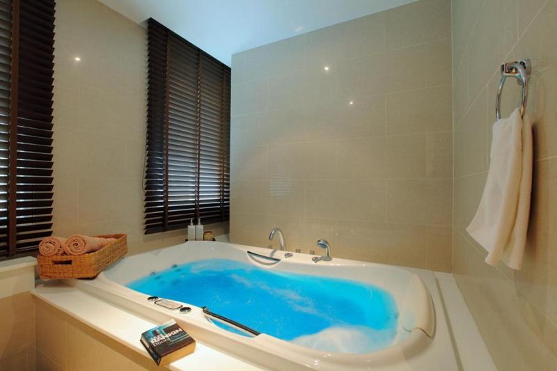Kalim Beach Place Patong Room photo